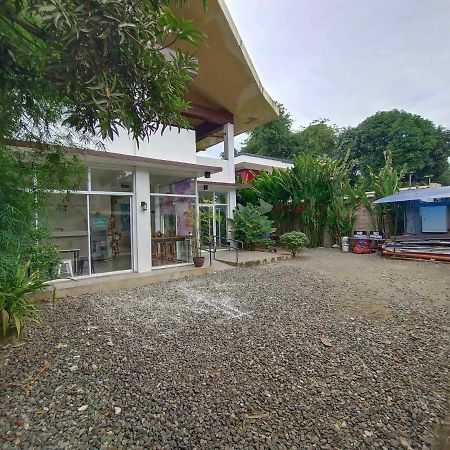 Frachette'S Bed & Breakfast Puerto Princesa Exteriér fotografie